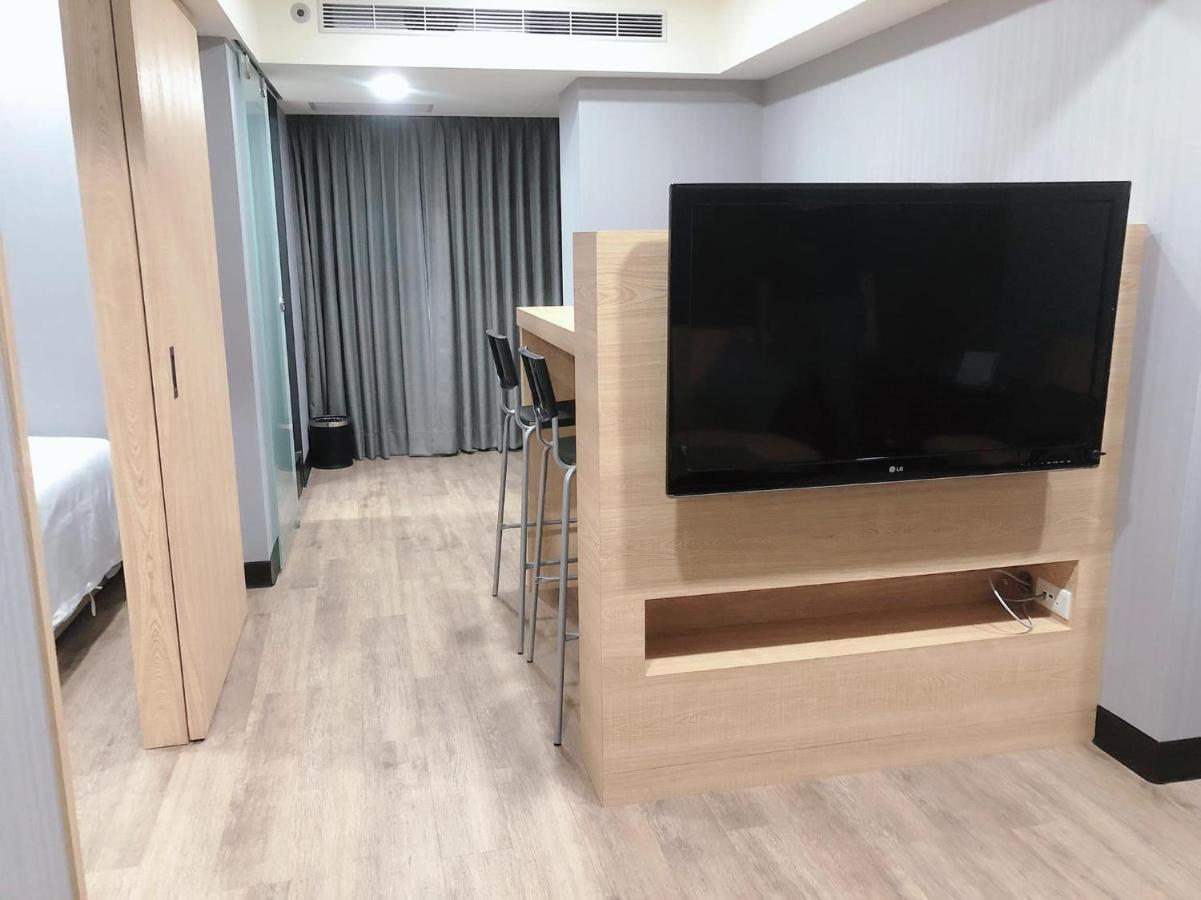 Cy Hotel Тайбэй Экстерьер фото
