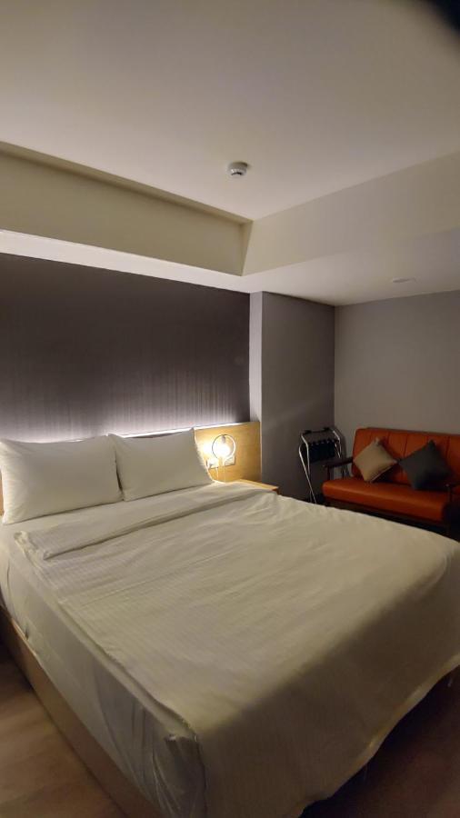 Cy Hotel Тайбэй Экстерьер фото